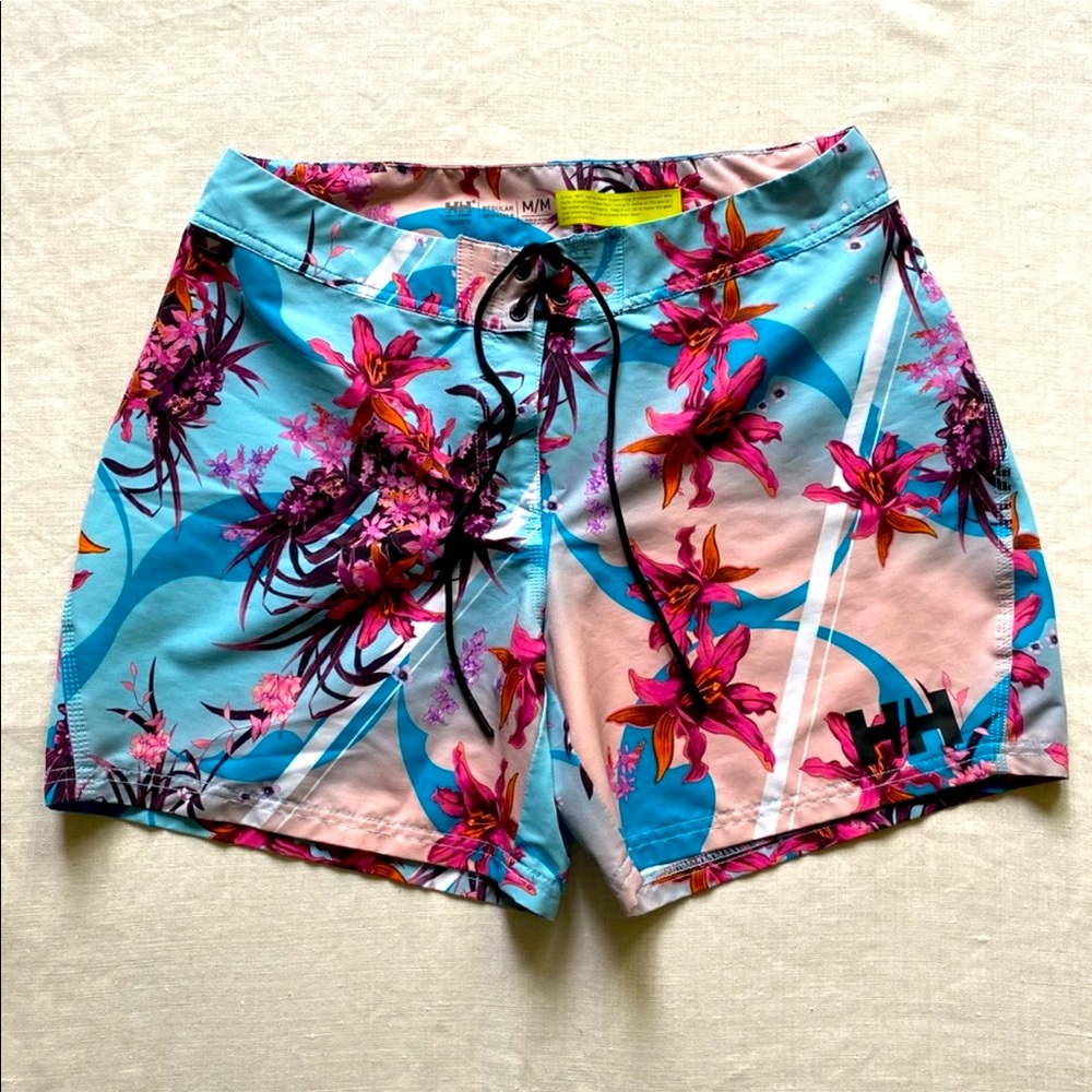 Helly Hansen size medium board shorts NWOT